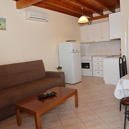 Mary'S Villas Plomari Exterior photo