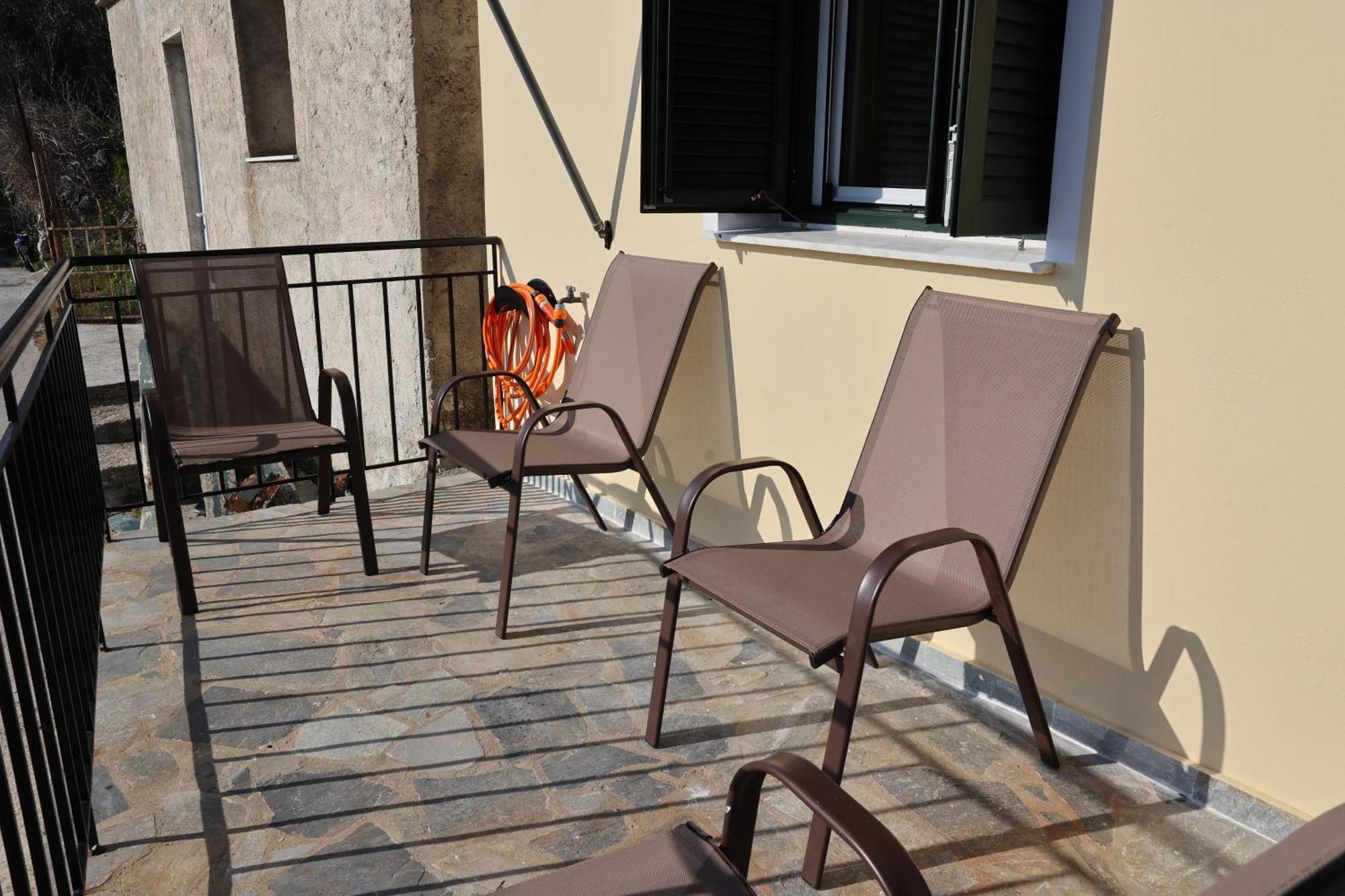 Mary'S Villas Plomari Exterior photo